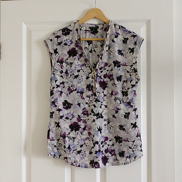 Dynamite purple floral sleeveless top 💜 - Picture 1 of 9